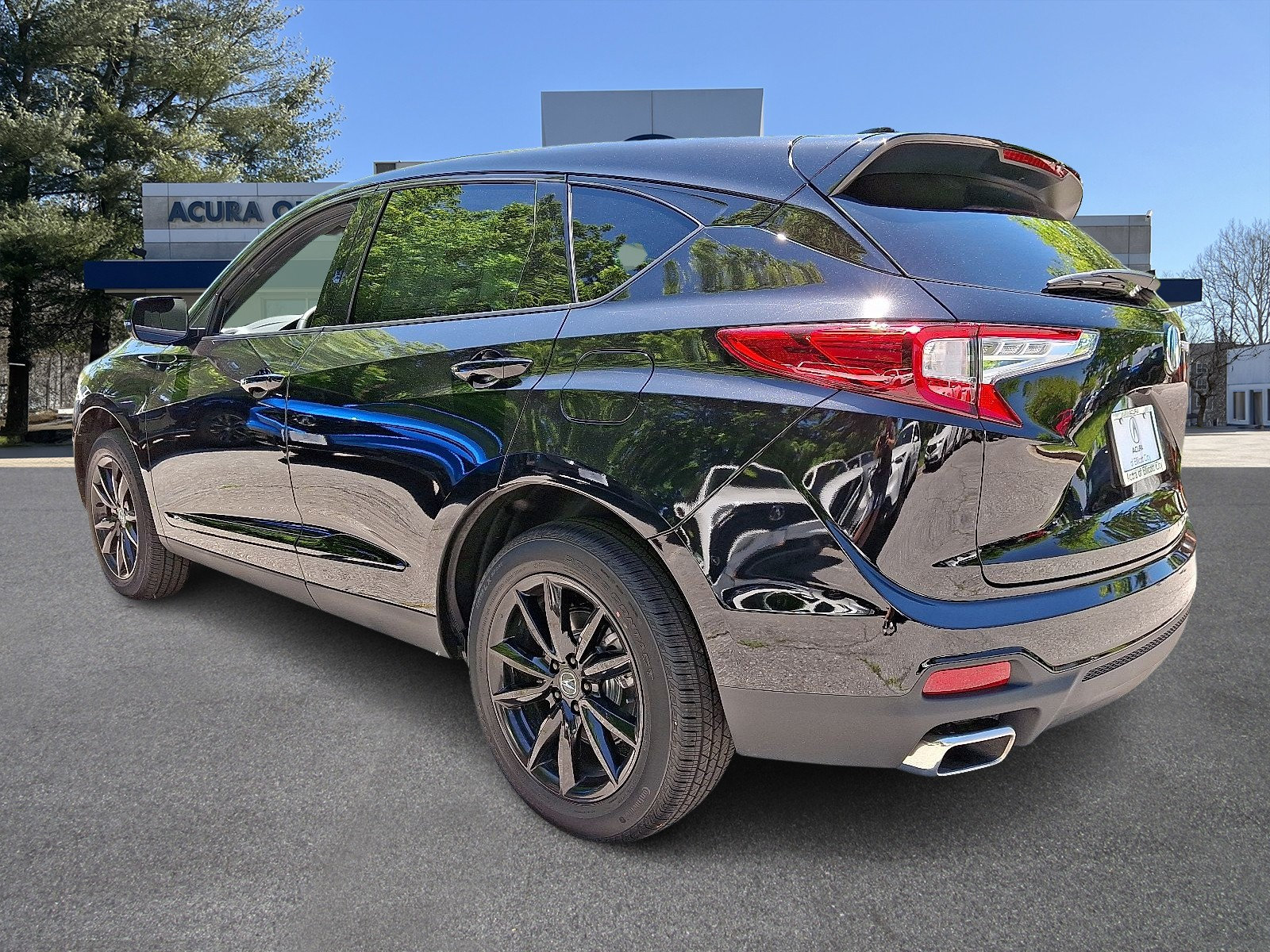 New 2026 Acura RDX SH-AWD image 3