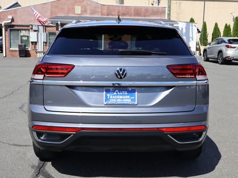 Used 2022 Volkswagen Atlas Cross Sport SE image 7