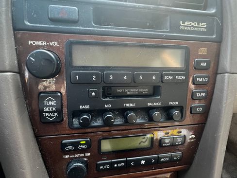 Used 2000 Lexus ES 300 FWD image 15