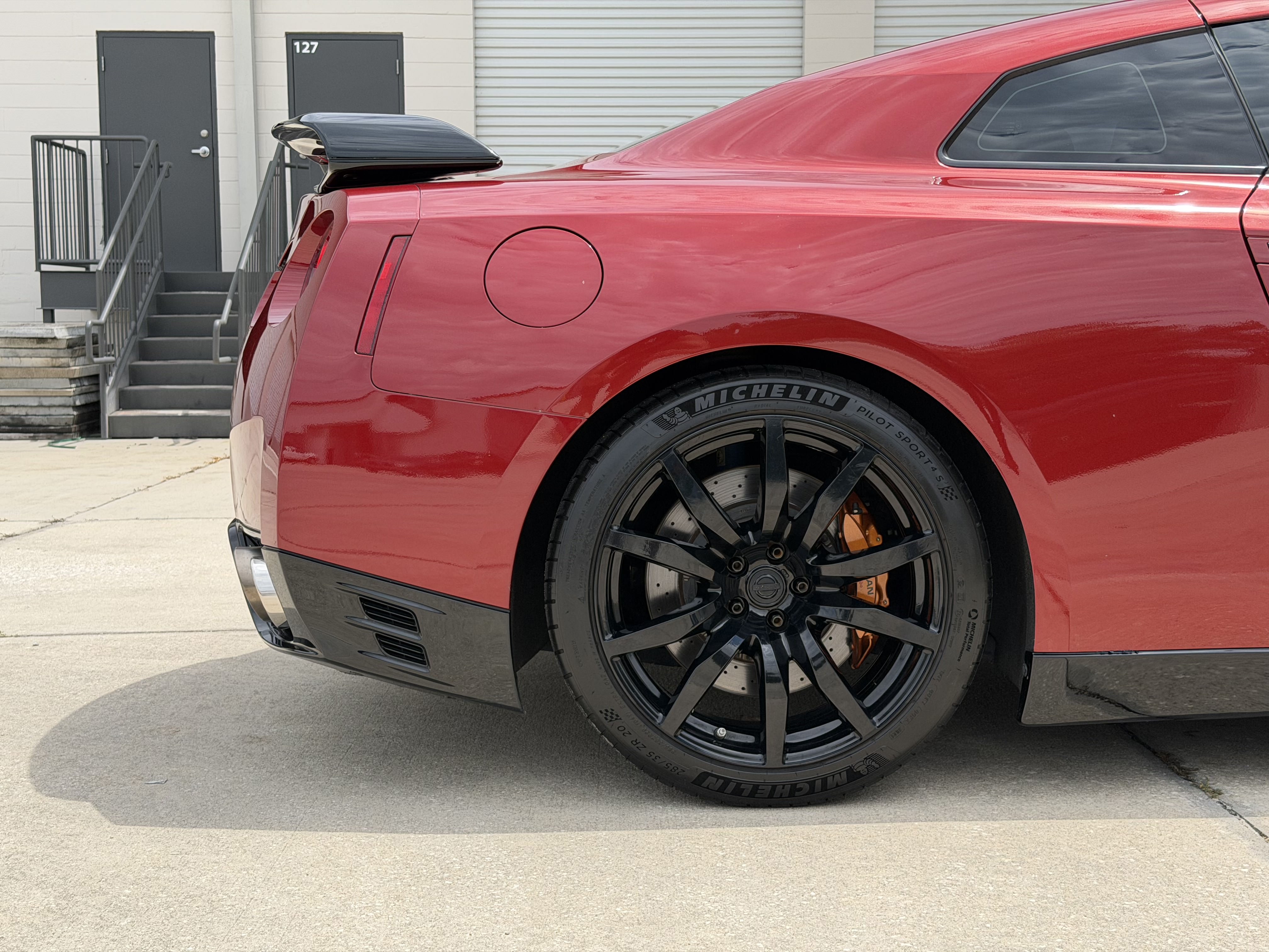 Used 2015 Nissan GT-R Premium AWD/4WD image 30