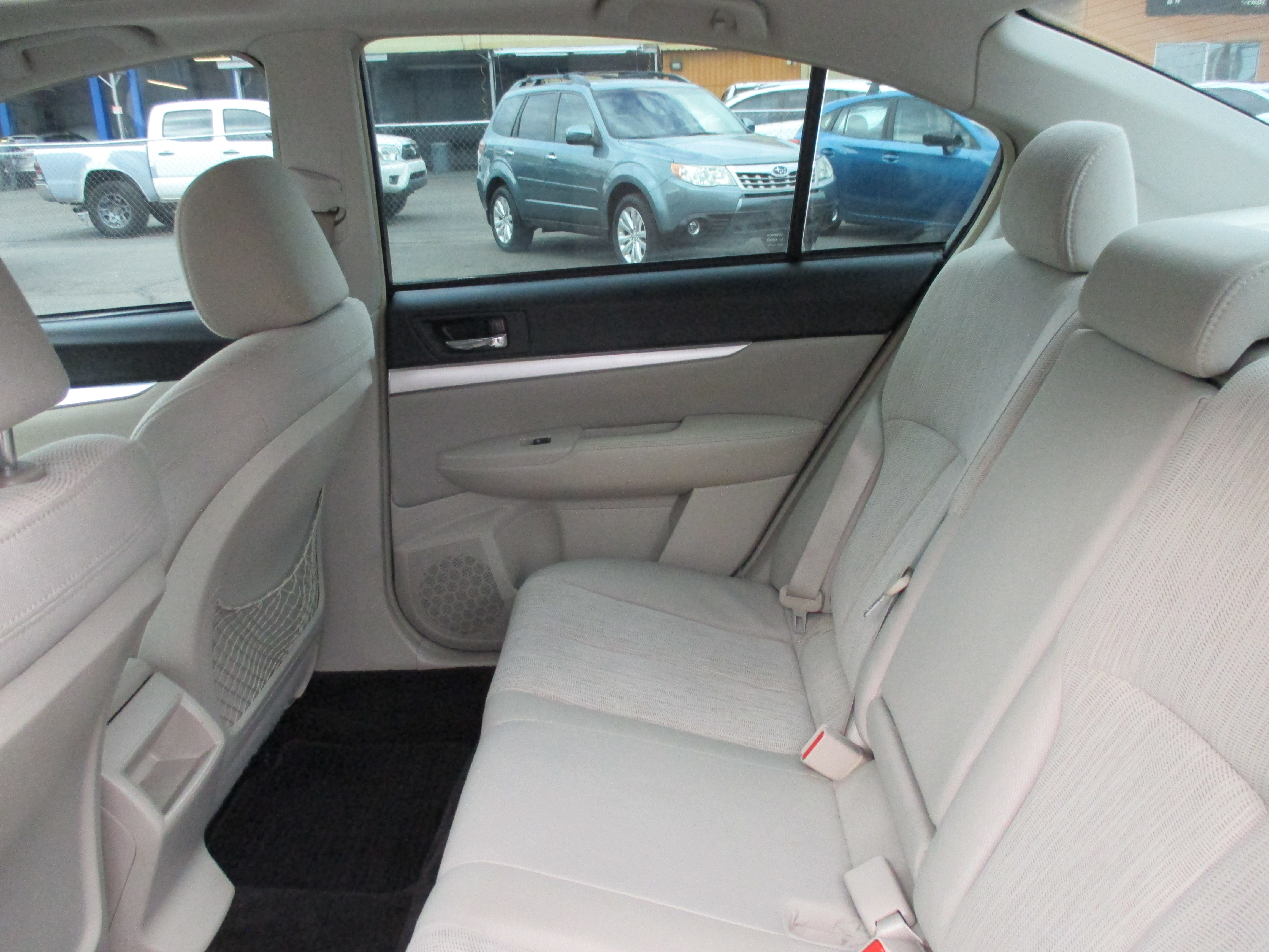Used 2013 Subaru Legacy 2.5i Premium Sedan 4D AWD/4WD image 7