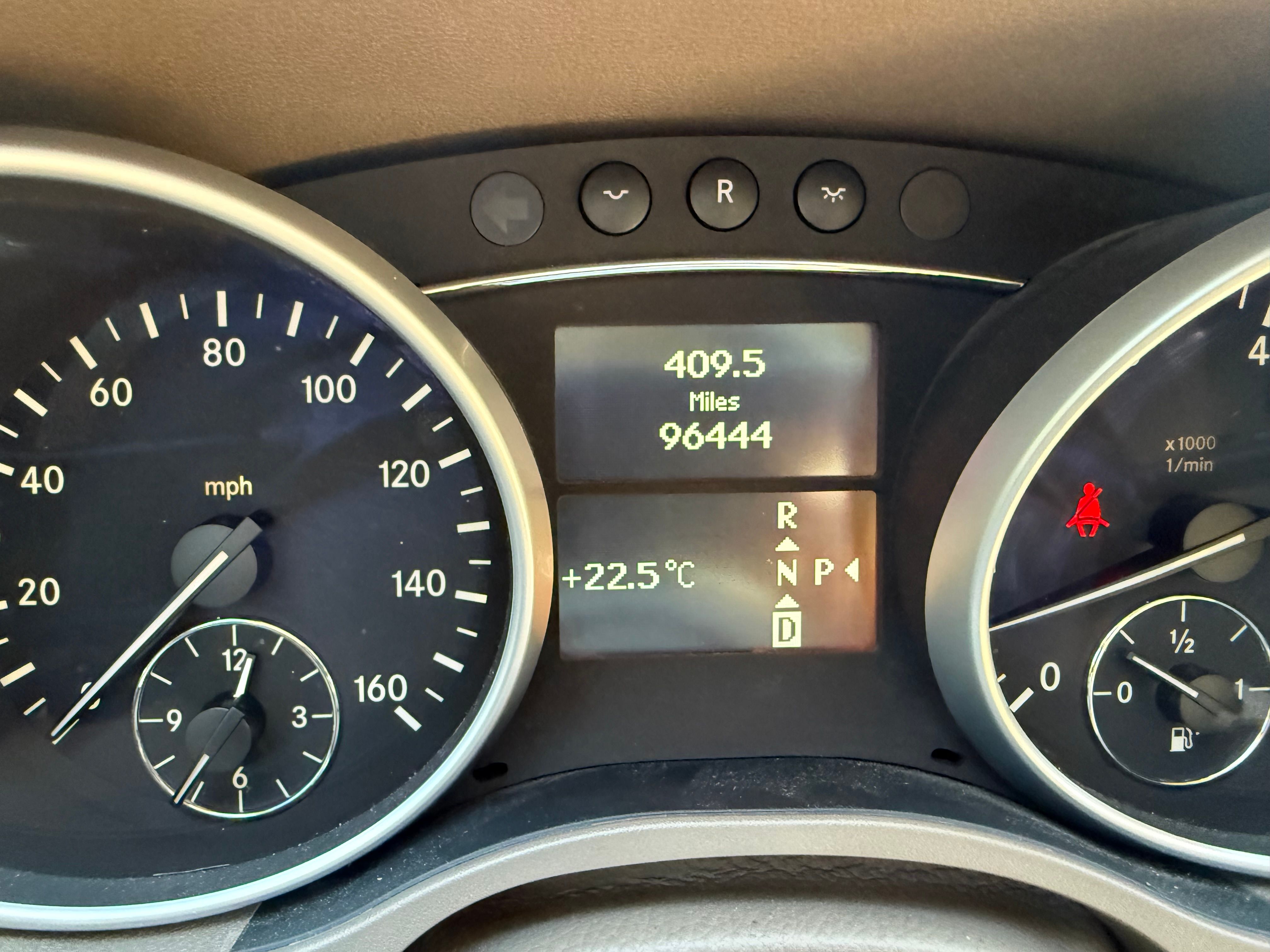 Used 2010 Mercedes-Benz ML 350 2WD image 17
