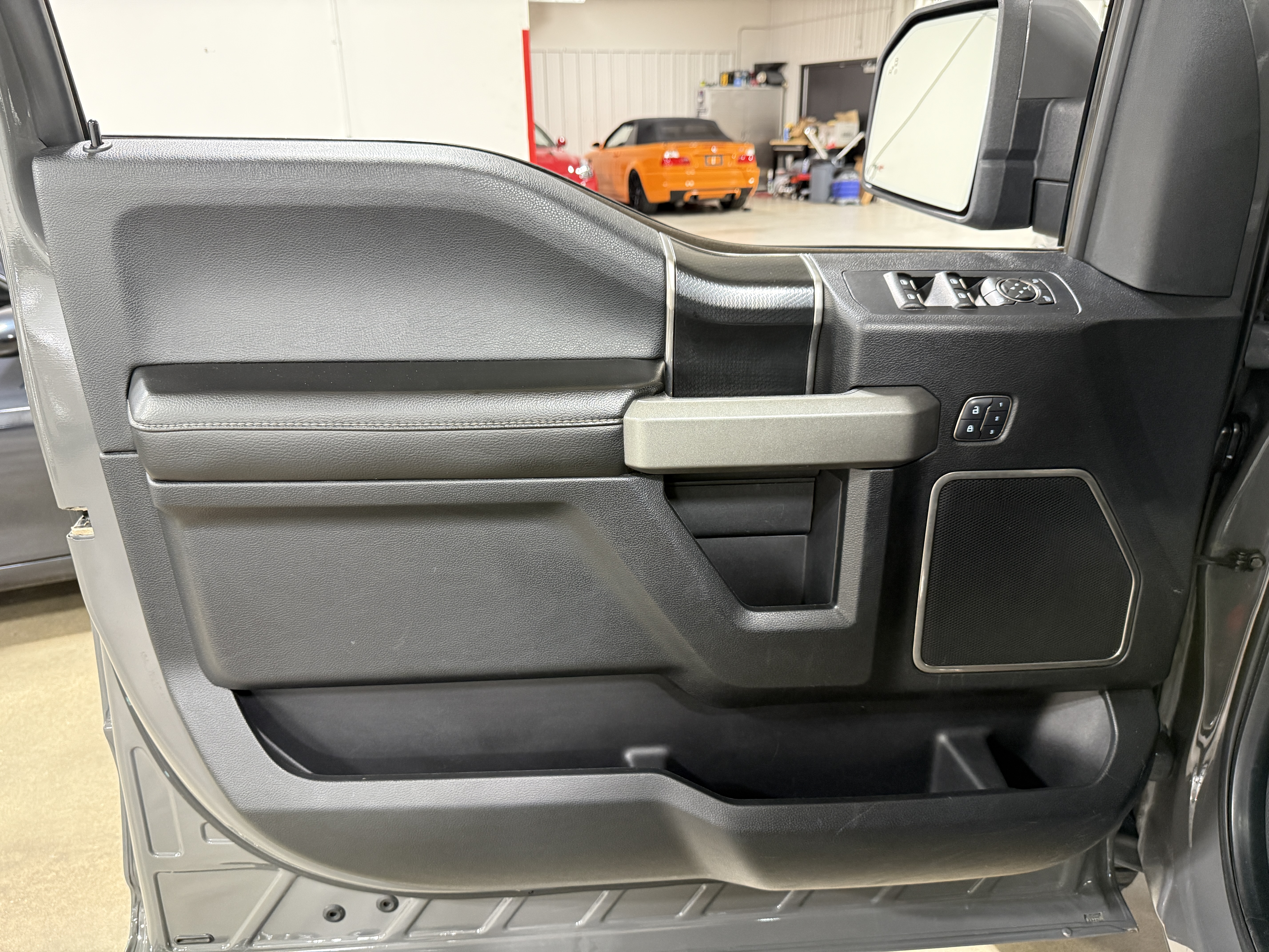 Used 2018 Ford F150 4x4 Crew Cab Raptor image 18
