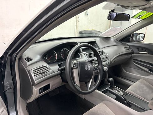 Used 2009 Honda Accord LX Sedan image 12