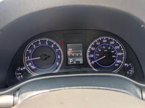 Used 2013 INFINITI G37 image 9