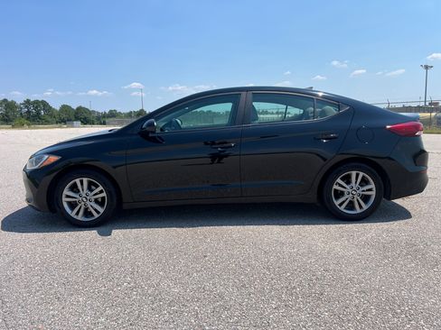 Used 2018 Hyundai Elantra Sedan FWD image 8