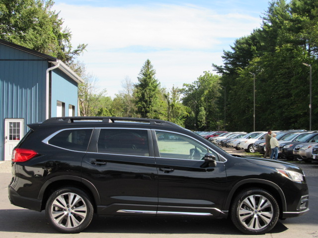 Used 2019 Subaru Ascent Limited 7-Passenger AWD/4WD image 11