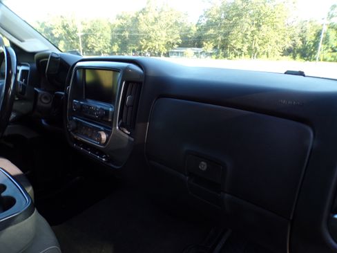 Used 2018 Chevrolet Silverado 2500 4x4 Crew Cab LT image 15