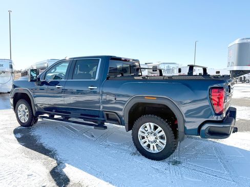 Used 2020 GMC Sierra 3500 Denali image 8