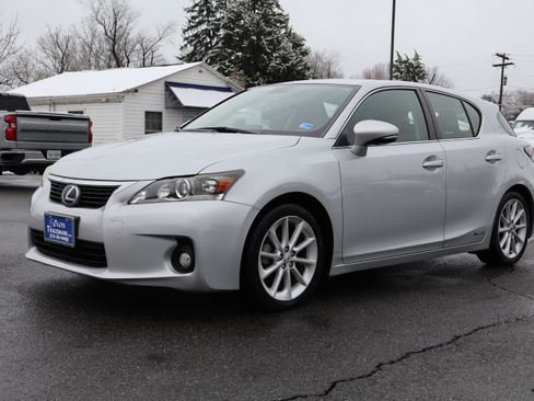 Used 2013 Lexus CT 200h Premium image 4