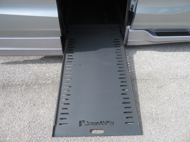 Used 2026 Honda Odyssey Touring image 19