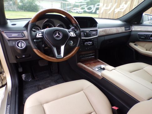 Used 2013 Mercedes-Benz E 350 Sport image 8