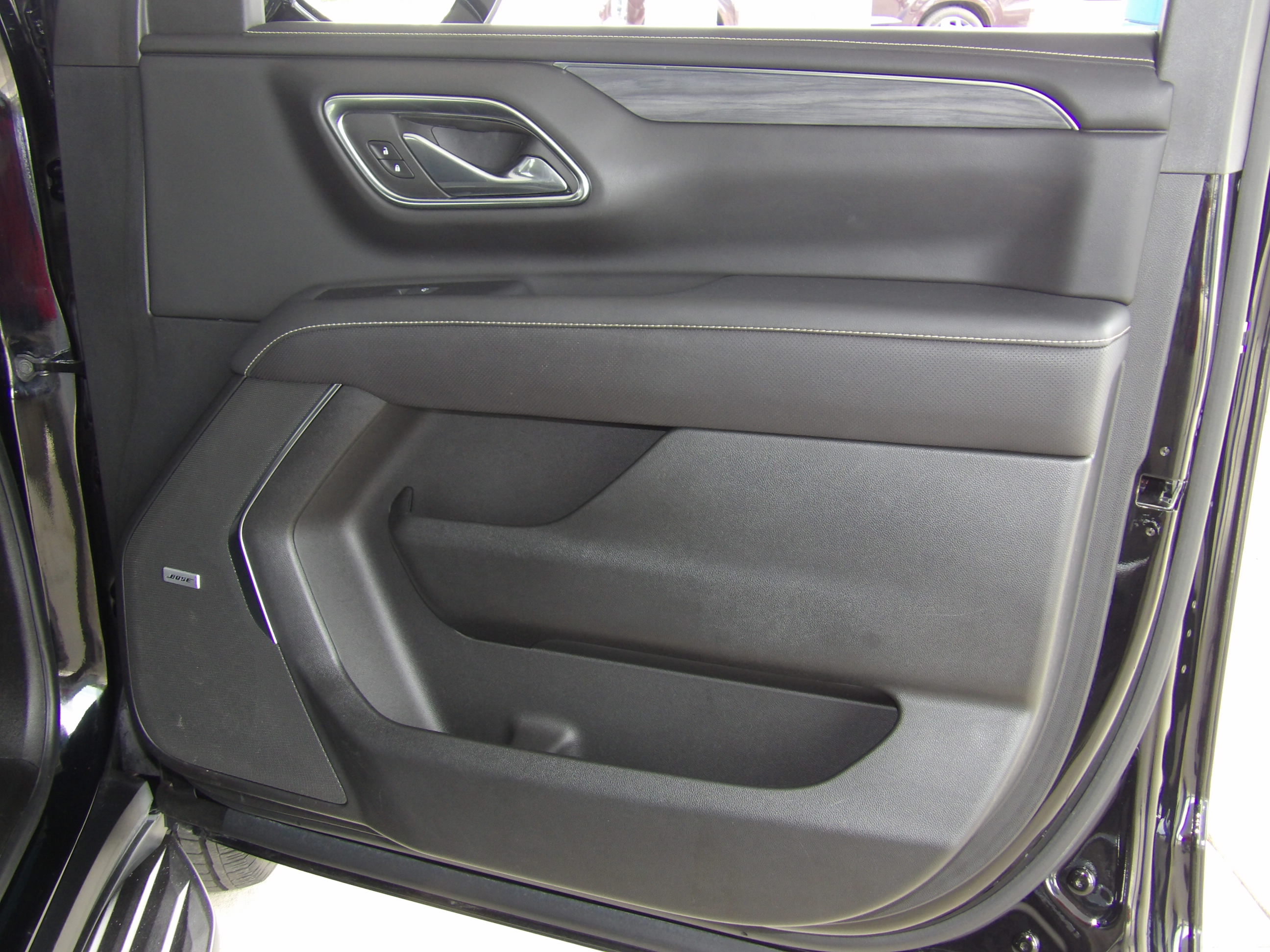 Used 2024 GMC Yukon XL 2WD SLT image 26