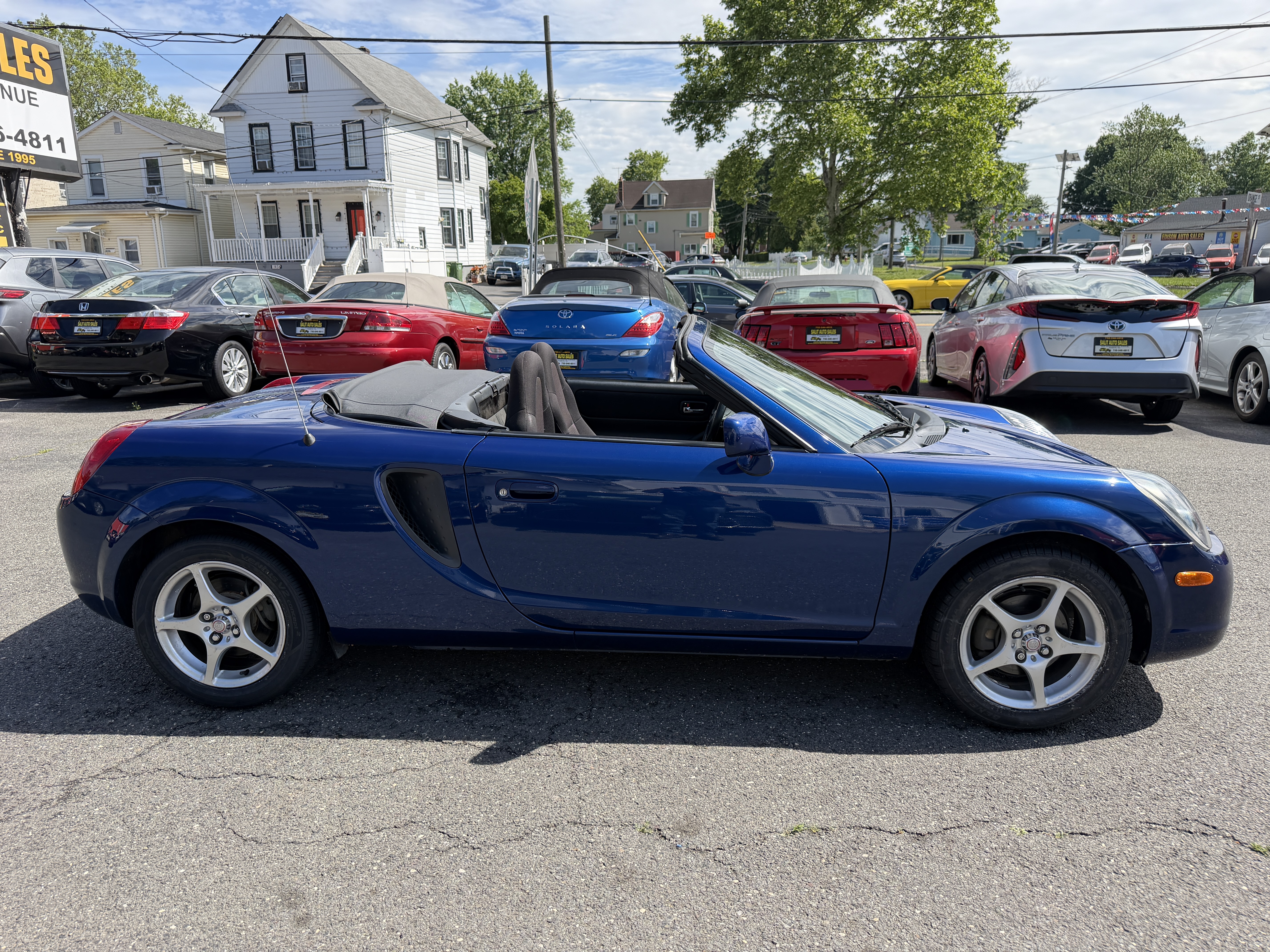 Used 2002 Toyota MR2 Spyder UNAVAIL RWD image 16