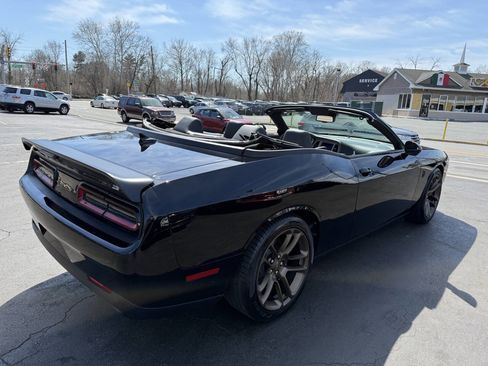 Used 2023 Dodge Challenger SRT Hellcat Jailbreak image 10