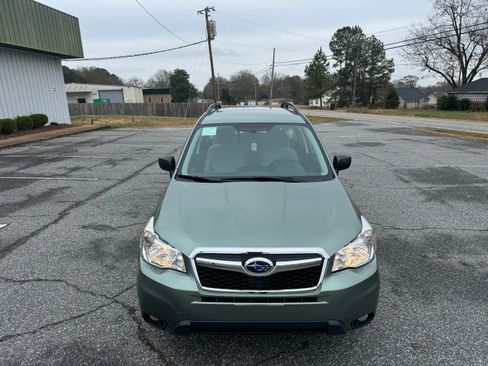 Used 2016 Subaru Forester 2.5i image 10