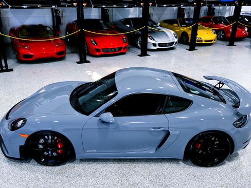 Used 2023 Porsche 718 Cayman GT4 image 7