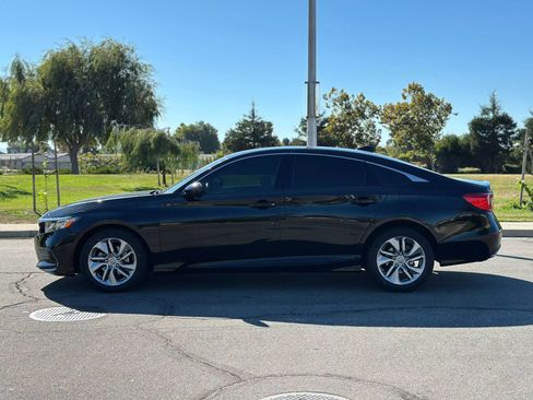 Used 2020 Honda Accord LX image 2