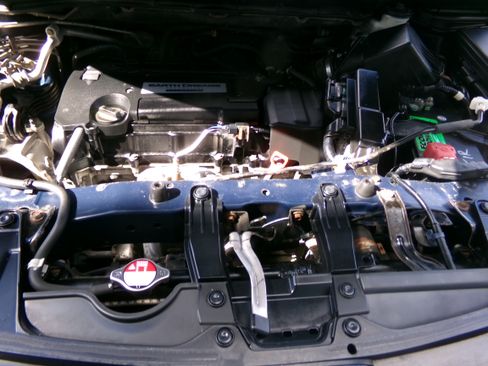 Used 2015 Honda CR-V LX image 17