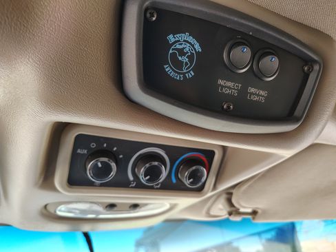 Used 2014 GMC Savana 1500 UNAVAIL RWD image 17