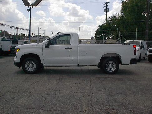 Used 2024 Chevrolet Silverado 1500 W/T AWD/4WD image 9