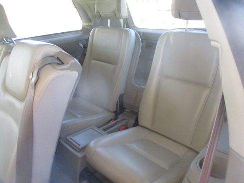 Used 2005 Volvo XC90 2.5T image 10