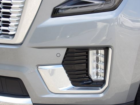 Used 2023 GMC Yukon 4WD Denali image 12