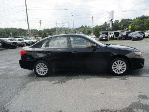 Used 2010 Subaru Impreza 2.5i Premium image 5