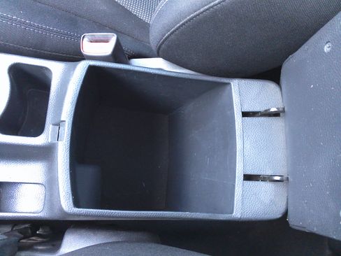 Used 2017 Hyundai Elantra GT image 22