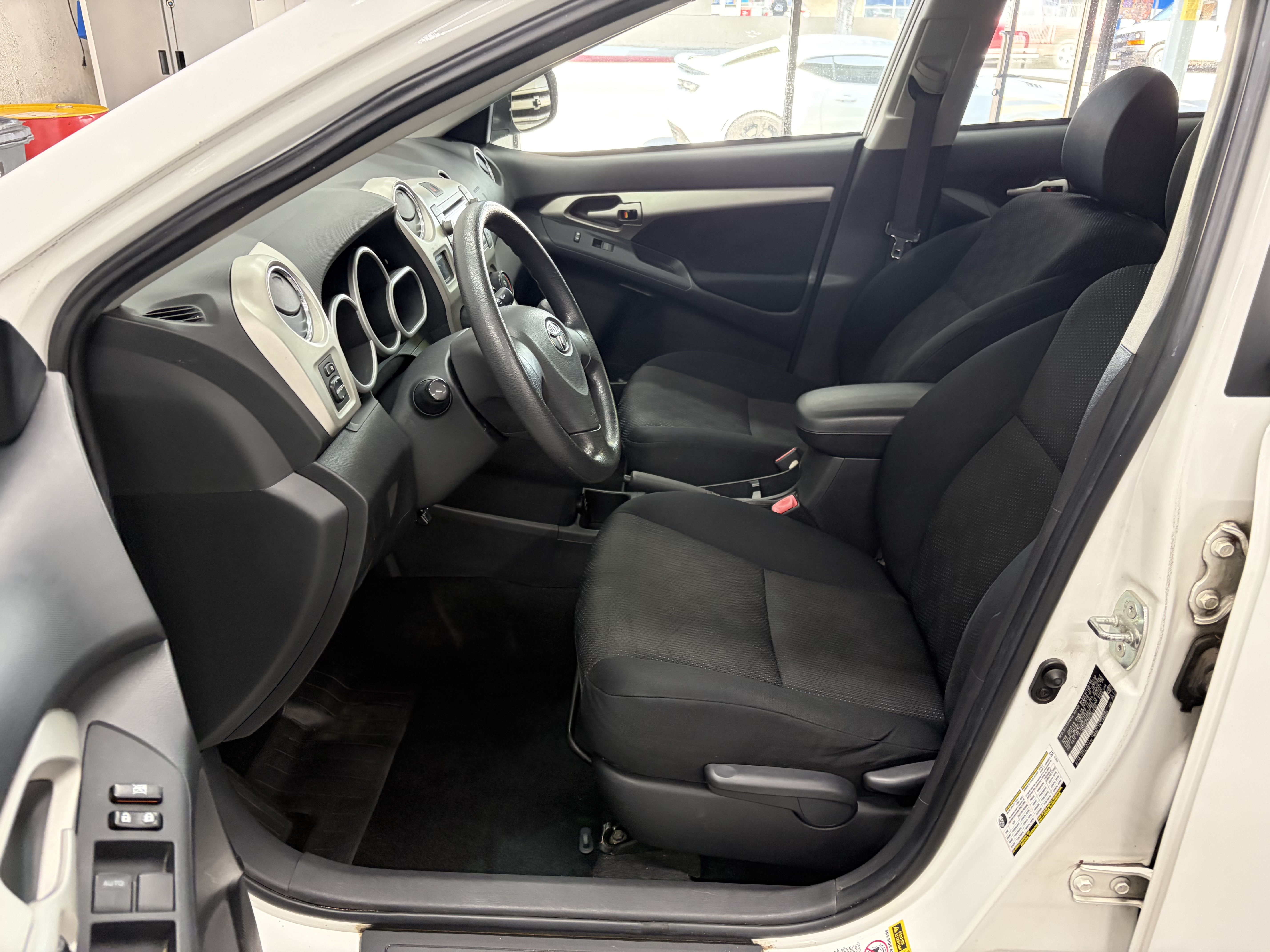 Used 2009 Toyota Matrix UNAVAIL FWD image 10