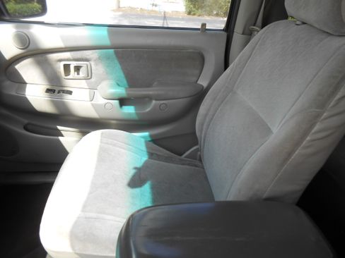 Used 2002 Toyota Tacoma PreRunner image 16