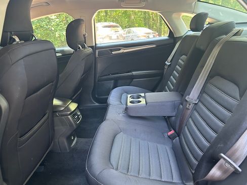 Used 2013 Ford Fusion SE FWD image 23
