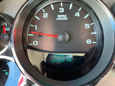 Used 2011 GMC Sierra 2500 W/T image 10