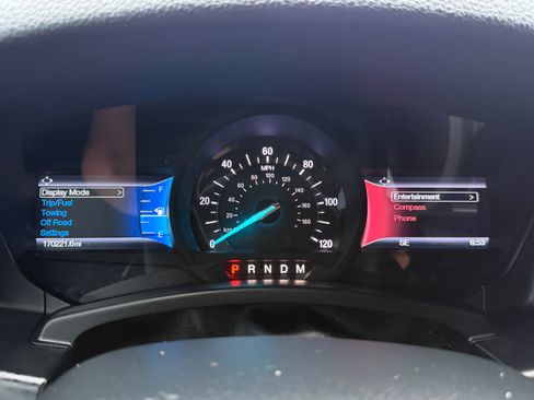 Used 2016 Ford Expedition 2WD image 98