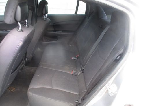 Used 2014 Chrysler 200 LX image 8