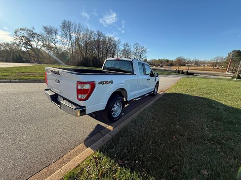 Used 2021 Ford F150 XL image 5