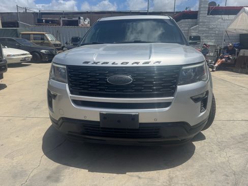 Used 2019 Ford Explorer 4WD Sport image 2