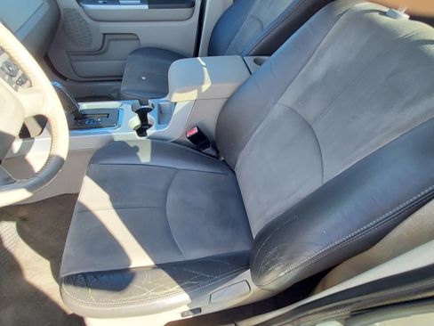 Used 2009 Mercury Mariner Premier image 9