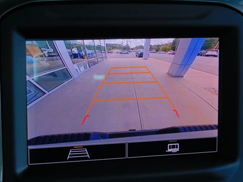 Used 2025 Chevrolet Silverado 2500 Custom image 3