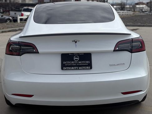 Used 2023 Tesla Model 3 Performance image 5