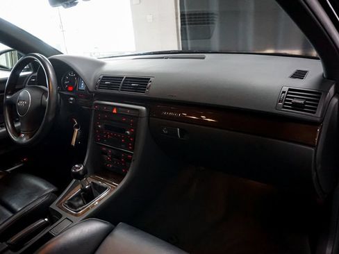 Used 2004 Audi S4 Quattro Sedan 4D AWD/4WD image 29