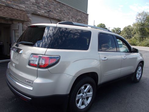 Used 2015 GMC Acadia SLE image 5