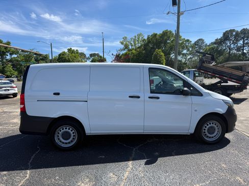 Used 2018 Mercedes-Benz Metris image 7