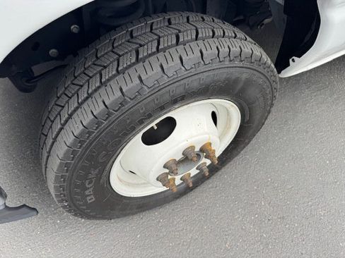 Used 2022 Ford E-350 and Econoline 350 image 24