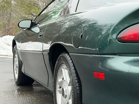 Used 1994 Chevrolet Camaro Z28 image 10