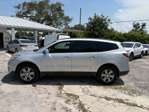 Used 2016 Chevrolet Traverse FWD LT w/ 2LT image 5