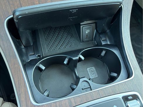 Used 2020 Mercedes-Benz GLC 300 image 35