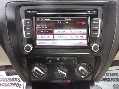 Used 2012 Volkswagen Jetta 2.5 SE image 10