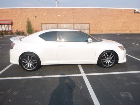 Used 2015 Scion tC Release Series 8.0 image 5