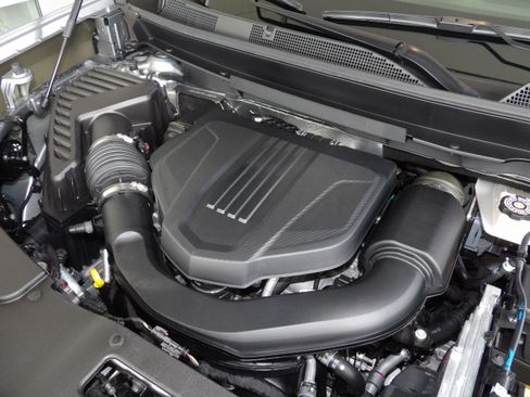 Used 2026 GMC Acadia FWD Elevation image 14
